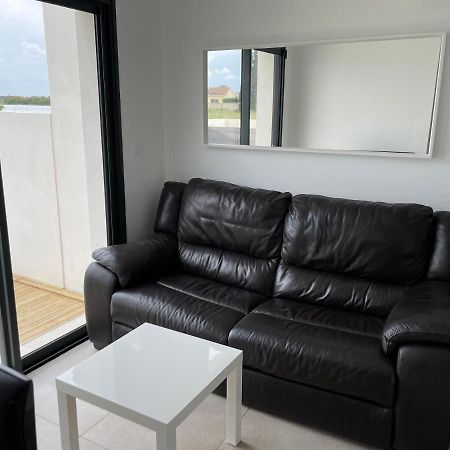 Appartement Avec Spa-Avril A Sept-Camargue 4 Personnes Saint-Laurent-dʼAigouze Exterior foto